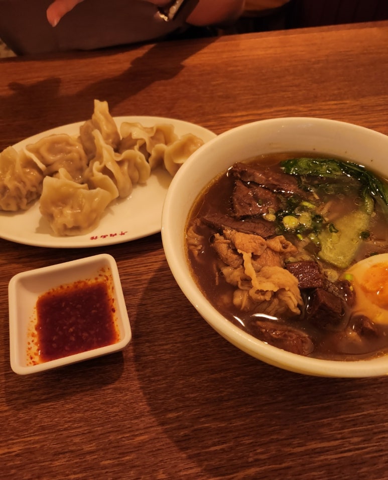 [청계천 우육면] 우육면관 청계천점 - 종각역 미슐랭 맛집. 우육면 특 & 수교 내돈내산 솔직후기. 관련 이미지 1