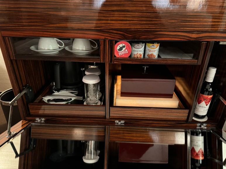 콘래드 도쿄 크리스마스 시즌 호캉스 - 롯데 힐튼 아너스 다이아몬드, 해피아워, 조식, 이그제큐티브 라운지, 수영장, 사우나. (1) 관련 이미지 28