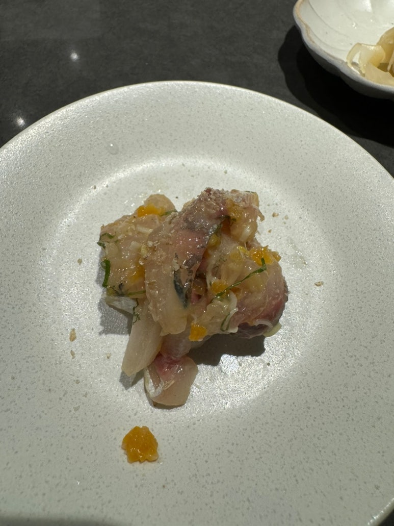 [신용산역 맛집] 스시츠바사 - 생참치 나오는 11만원 디너오마카세 아모레퍼시픽 맛집. 캐치테이블 예약가능. 주차 2시간 무료. 관련 이미지 12