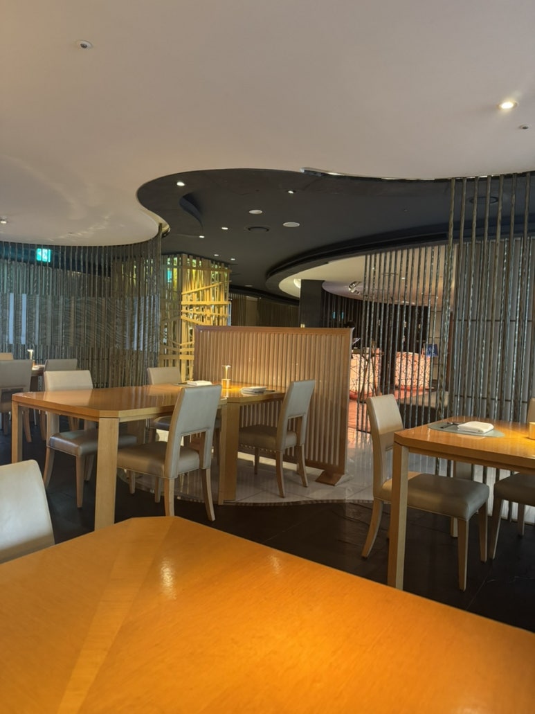 [Lotte Hotel Seoul] Momoyama - A Great Futomaki Spot. Also Tried Nagoya-Style Eel Rice! Feat. Trevi Club 20% Discount. image 4