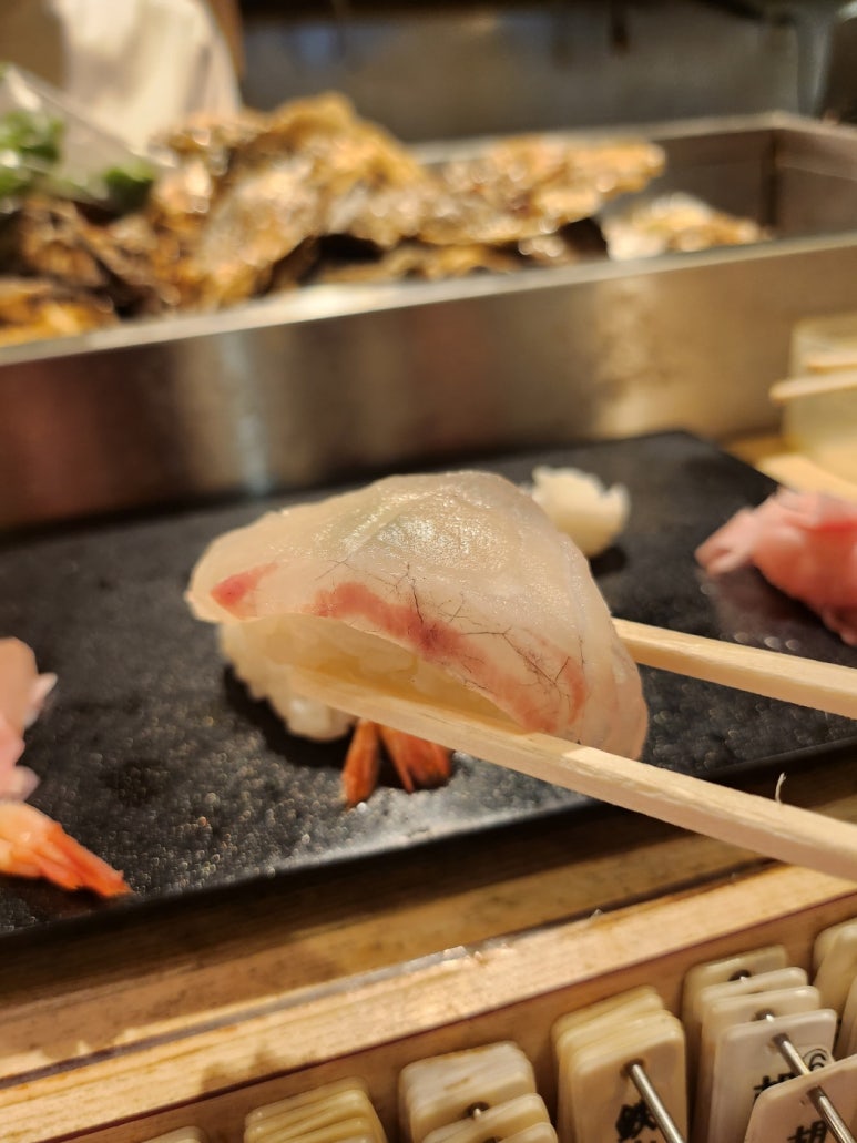 오사카 우메다 스시 맛집 - 스시마루 한큐백화점 근처 맛있고 가성비 있는 현지인 스시 맛집. 관련 이미지 11