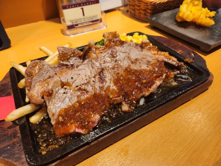 오사카 난바역 에비스 바 - 일본 생맥주를 합리적인 가격으로 다양하게 맛볼 수 있는 곳. 관련 이미지 12