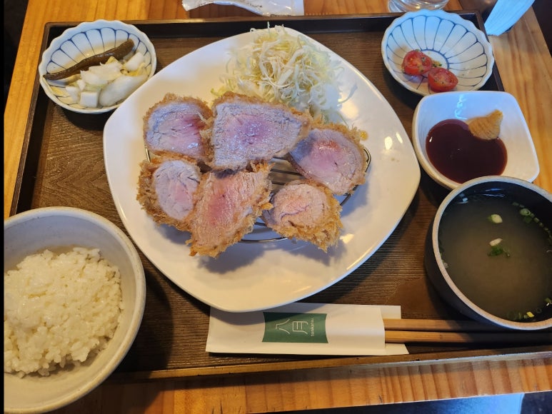 [삼각지 돈카츠] 돈카츠팔월 - 안심카츠가 맛있는 프리미엄 돈카츠 식당. 서울역 오제제와 흡사한 맛과 훌륭한 가성비. 두 번 다녀옴. 관련 이미지 12
