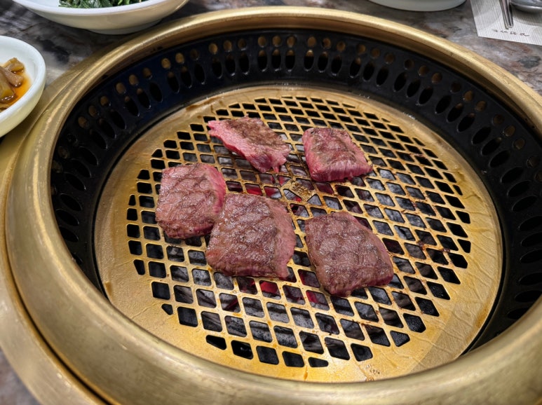 [2024 다인힐 위크] 삼원가든 - 50% 할인. 미쉐린가이드 한우 양념갈비, 소고기 구이, 물냉면 맛집. 압구정 최고의 가족모임. 발렛가능. 관련 이미지 34