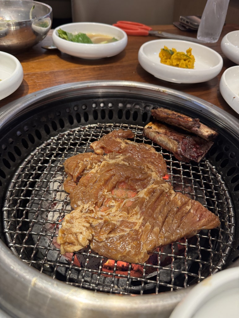 [Pyeongchang-dong Restaurant] Songdo Galbi Pyeongchang Branch — I Only Just Found Out There Was One in Seoul.. Today, I’m Trying the Marinated Beef Short Ribs! image 15