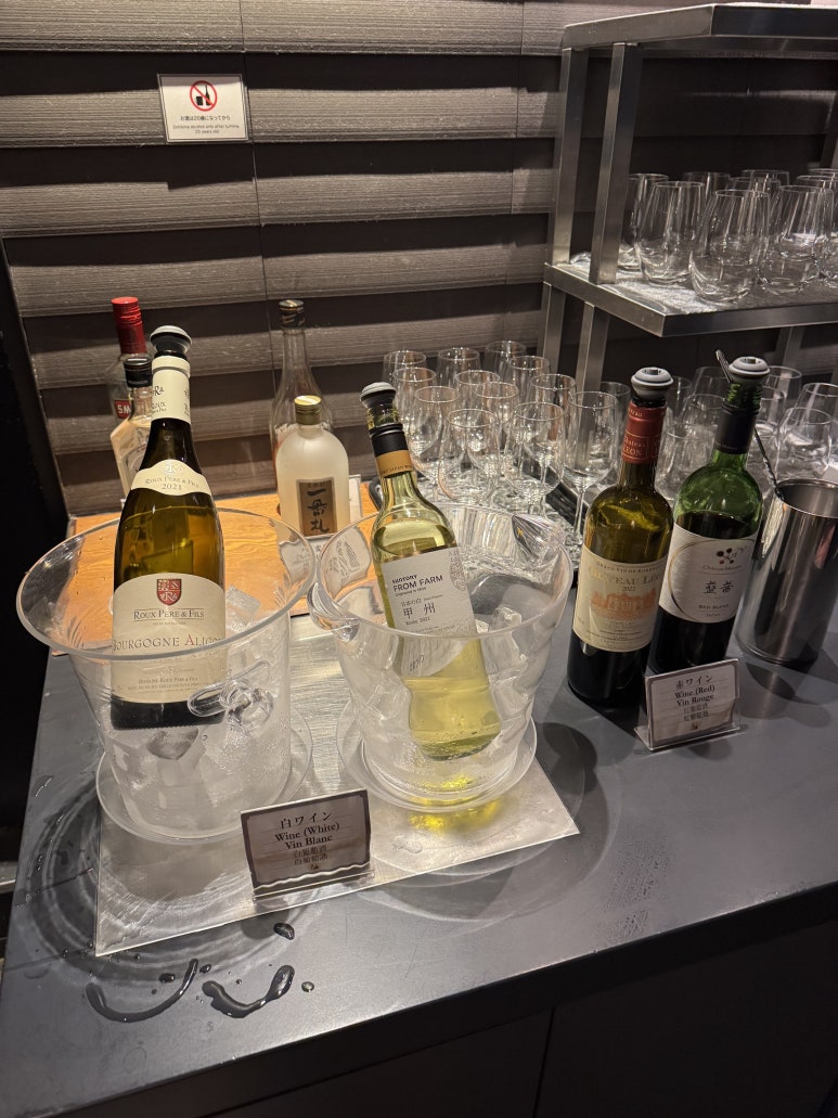 오사카 간사이 국제공항 에어사이드 (Airside) 라운지 추천 후기. Feat. 국민 헤리티지 리저브 동반자 입장 라운지앱. 관련 이미지 26