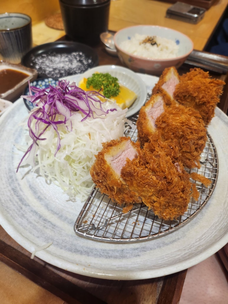 [천호역 돈카츠] 얌얌카츠 - 강동의 원탑 갓성비 프리미엄 돈카츠. 약간 아쉬웠던 내돈내산 솔직후기. 관련 이미지 10