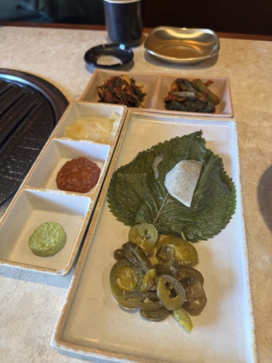 [신사역 맛집] 꿉당 - 미쉐린 빕구르망, 블루리본서베이에 빛나는 목살, 오겹살, 트러플 짜파게티. 관련 이미지 11