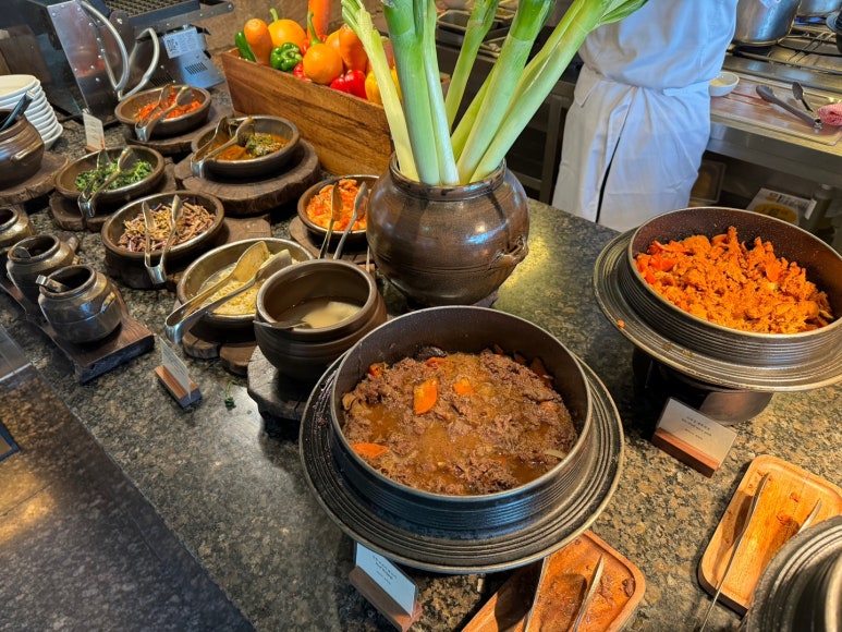 파크하얏트 부산 - 파크 이그제큐티브 마리나 스위트 & 스탠다드 룸 비교! 광안대교뷰, 조식, 수영장, 월드오브하얏트, GOH, 부산 5성호텔 비교&추천. 관련 이미지 53