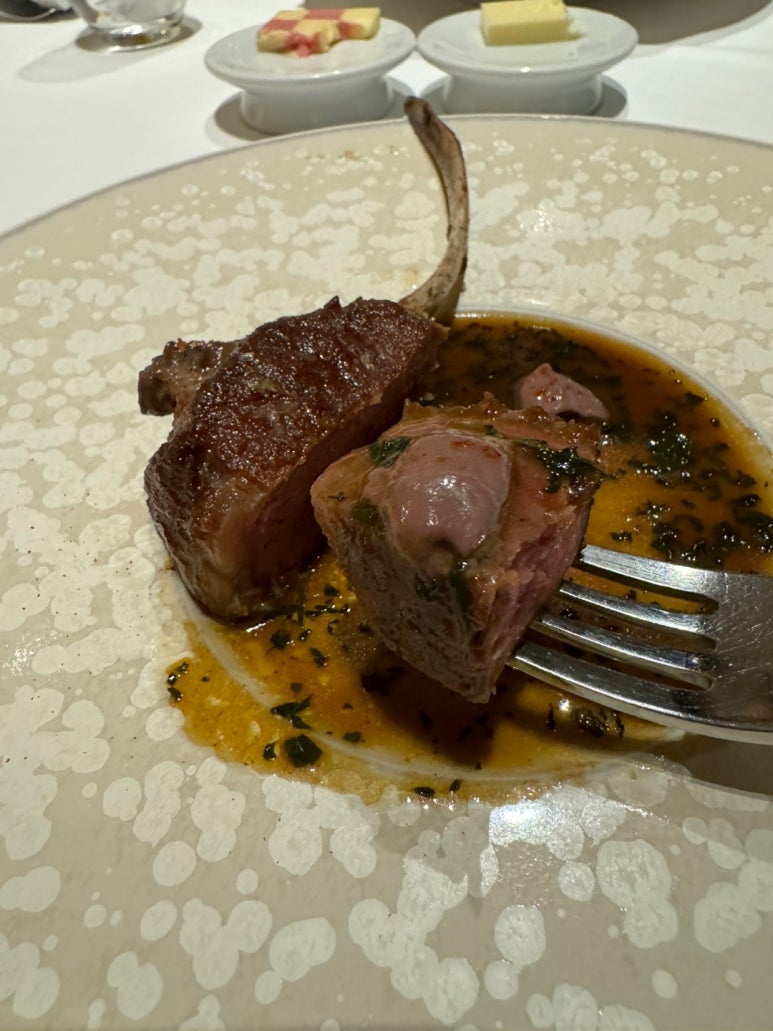 [시그니엘서울] STAY -미슐랭 1스타 프렌치 레스토랑 디너 풀코스. 훌륭하고 멋진 공간을 81층에.. 발렛주차 신용카드. 롯데상품권 사용후기. 관련 이미지 52