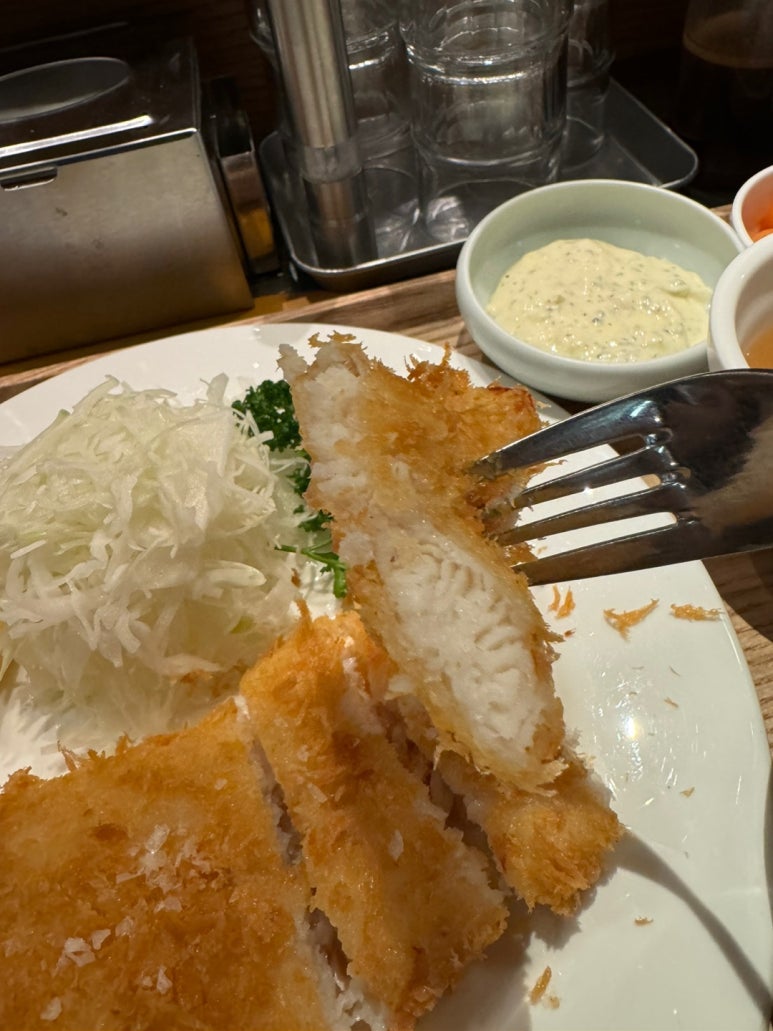 [고터 맛집] 키보 아츠아츠 - 하우스오브신세계. 시그니처 메뉴 생선카츠 먹어봄. 혼밥 추천, 평일 저녁 웨이팅 없음. 관련 이미지 14