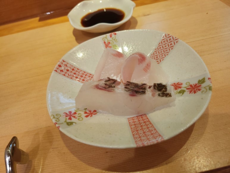 [한남동 맛집] 스시고코로 - 용산구 미들급 디너오마카세. 날것을 많이 못먹어도 갈 수 있는 곳. 발렛주차 가능. 이태원상권회복상품권 사용가능. 관련 이미지 8