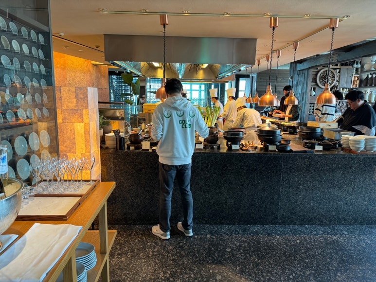 파크하얏트 부산 - 파크 이그제큐티브 마리나 스위트 & 스탠다드 룸 비교! 광안대교뷰, 조식, 수영장, 월드오브하얏트, GOH, 부산 5성호텔 비교&추천. 관련 이미지 47