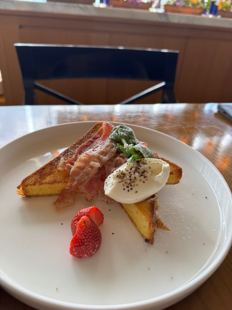 [그랜드 하얏트 서울] 갤러리 -  신한카드 더베스트+ 로 카이막 애플망고 빙수 할인 후기. (+프렌치토스트) 프리미엄 카드 할인 없어짐.. 관련 이미지 25