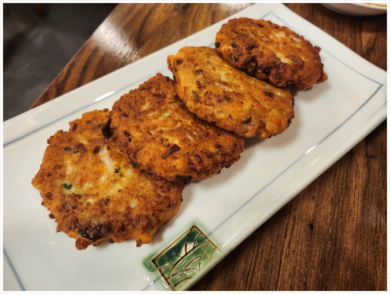 [공덕 청국장] 황금콩밭 - 미쉐린 청국장, 두부요리 맛집. 마포 애오개역 미슐랭 빕구르망 가족 모임 맛집 추천. 관련 이미지 1