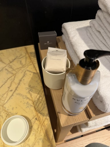 JW메리어트 제주 호캉스 - 신한 메리어트 본보이 ; 플래티넘 티어로 포인트숙박, 발렛주차, 야외수영장, 사우나, 조식숙제 후기. (1) 관련 이미지 18