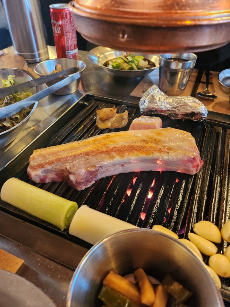 [약수역 고기집] 금돼지식당 - 서울 3대고기집. 남자 셋이 메뉴 다 먹어보기 + 하이볼. 토요일 점심 웨이팅 후기. 관련 이미지 15