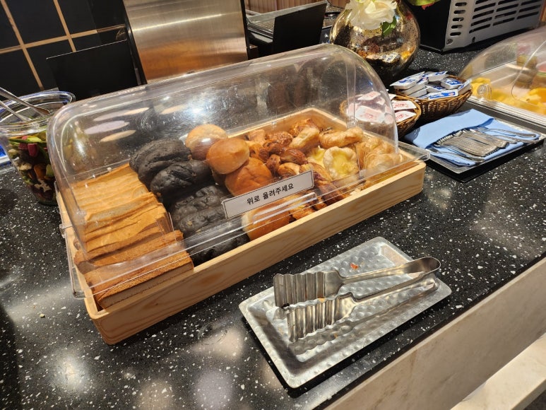 마티나골드 인천공항 제2터미널 위치/메뉴/가격/신용카드추천/콘센트 이용후기. 베브5 사용함. 만원의행복 행사중. 관련 이미지 22