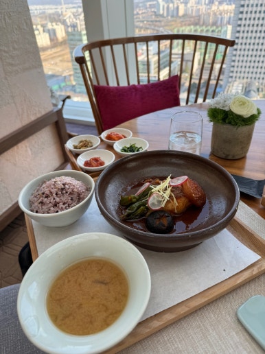 [파크 하얏트 서울] 더 라운지 - 모임하기 좋은 강남 한식 뷰맛집. 허니골드빙수. 현대카드 적립과 할인 팁. 관련 이미지 26