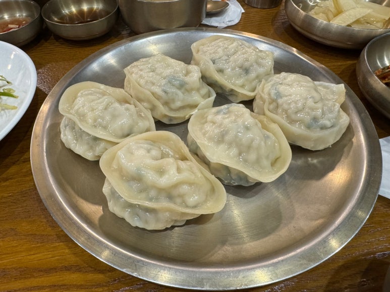 [서초역 맛집] 설눈 - 고려호텔 출신 주방장의 블루리본서베이 이북식 평양냉면. 편육/수육/만두까지 정복! 관련 이미지 22