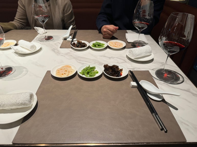 [조선팰리스 맛집] 더그레이트 홍연 - 최고의 북경오리 맛집. 유유안, 쥬에와 비교! 역삼역 가족모임 장소추천. 클럽조선 멤버십 활용하기. 관련 이미지 7