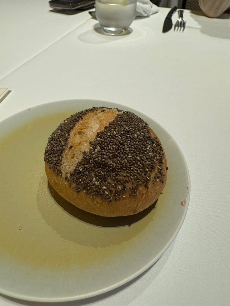 [시그니엘서울] STAY -미슐랭 1스타 프렌치 레스토랑 디너 풀코스. 훌륭하고 멋진 공간을 81층에.. 발렛주차 신용카드. 롯데상품권 사용후기. 관련 이미지 37