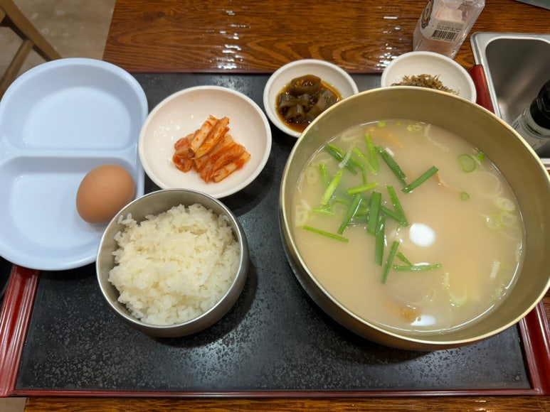[공덕역 맛집] 진시황북어국 - 서울3대 북어국맛집?! 공덕역 혼밥 맛집으로 강추! 주차 2시간 가능. 관련 이미지 2