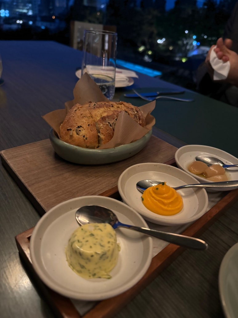 [그랜드 하얏트 서울] 스테이크하우스 - 포터하우스 1kg 분위기 좋고 야경좋아 모임장소로는 최고! 대한항공 the first 현대카드 할인. 월드오브하얏트. 관련 이미지 11