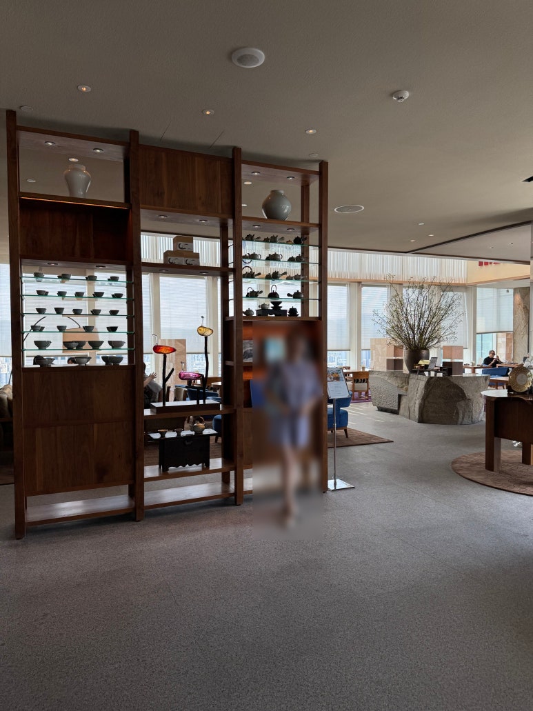 [파크 하얏트 서울] 더 라운지 - 식사 맛있는 라운지. 도미조림 1티어 찐 맛집. 신용카드 제휴할인. 발렛파킹 가능. 관련 이미지 5