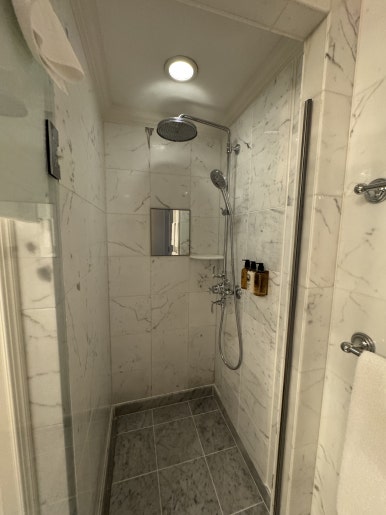 더 리츠칼튼 오사카 1편 - 품격있는 호텔의 진수. 메리어트 룸업그레이드. 수영장과 조식 후기. 관련 이미지 33