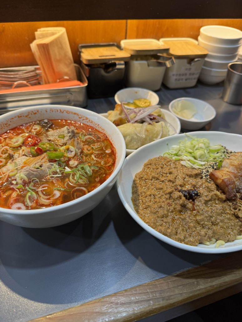 [신촌 맛집] 정육면체 신촌점 - 미쉐린 가이드 홍탕 우육면, 깨부수면, 유린기 내돈내산 솔직후기. 관련 이미지 12