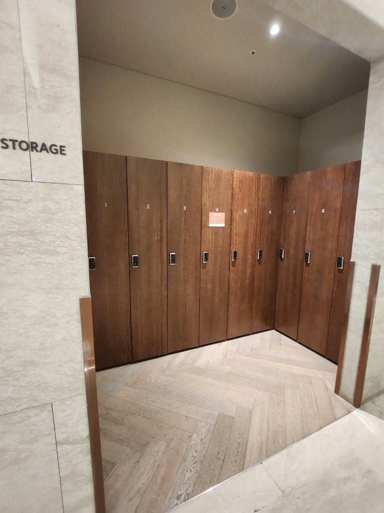 마티나골드 인천공항 제2터미널 위치/메뉴/가격/신용카드추천/콘센트 이용후기. 베브5 사용함. 만원의행복 행사중. 관련 이미지 8