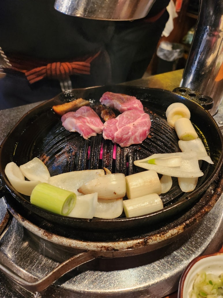 [홍대 양고기] 이치류 본점 - 7년 연속 미슐랭 양고기 맛집. 연예인 맛집. 1티어 양고기집. 관련 이미지 20