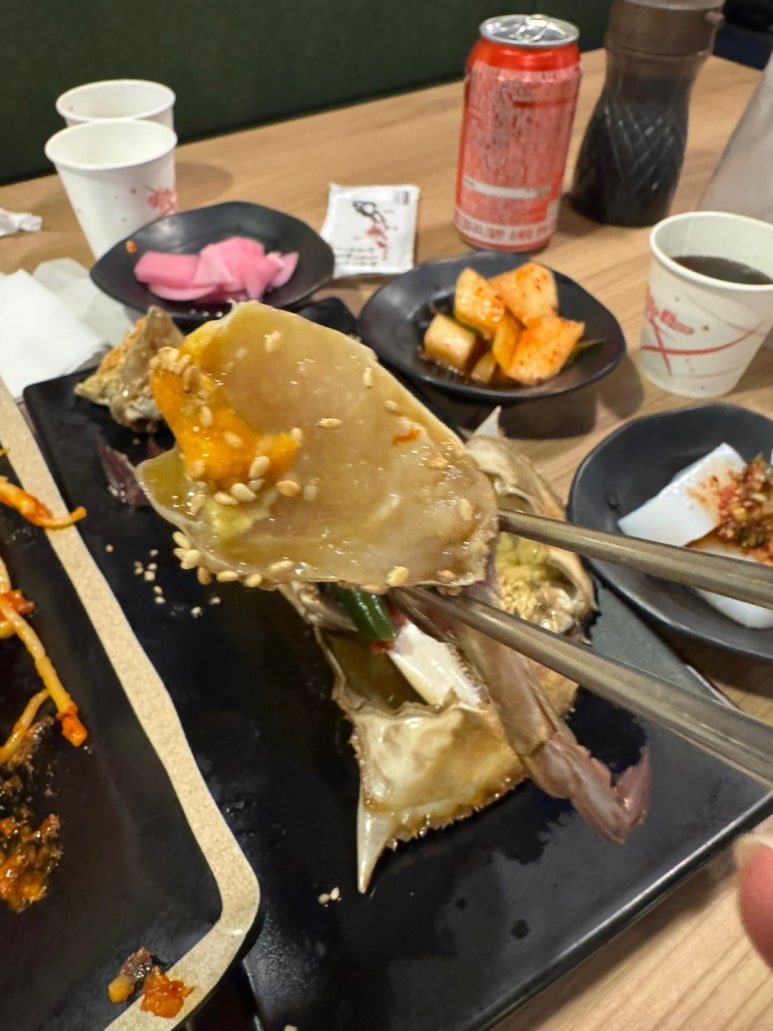 [신사역 맛집] 아구본가첨벙 신사본점 - 블루리본 서베이 스티커 12개 백년가게. 아구찜 중 사이즈와 간장게장 1마리 먹어본 후기. 관련 이미지 14
