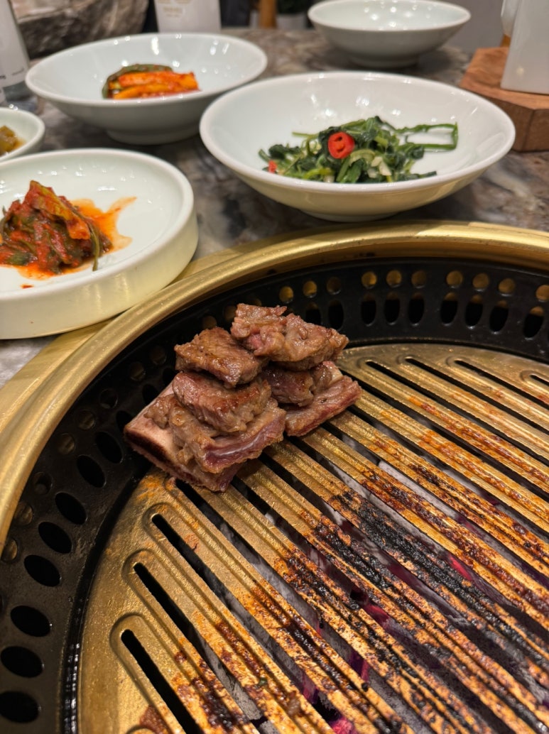 [2024 다인힐 위크] 삼원가든 - 50% 할인. 미쉐린가이드 한우 양념갈비, 소고기 구이, 물냉면 맛집. 압구정 최고의 가족모임. 발렛가능. 관련 이미지 48