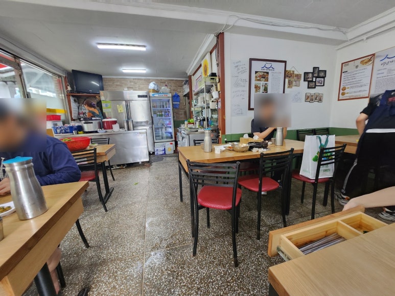 [삼각지 맛집] 진미식당 - 남자는 콩국수 곱빼기! 모든메뉴 정복. 주문팁. 백년가게 & 성시경 먹을텐데. 내돈내산 웨이팅 후기. 관련 이미지 4