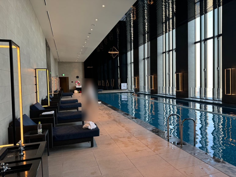 콘래드 오사카 호캉스의 모든 것 - 현아플, 힐튼 아너스 골드, 조식, 라운지, 레스토랑, 수영장, 사우나. Adieu 2023. (2) 관련 이미지 26