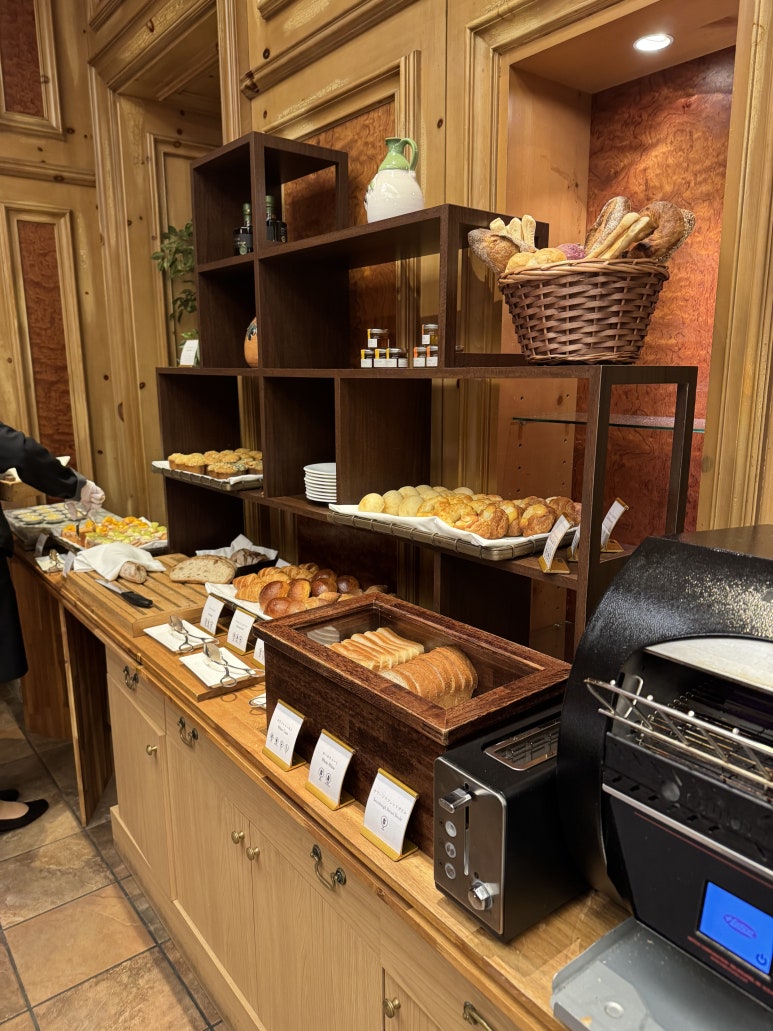 더 리츠칼튼 오사카 2편 - 1인 6,000엔 조식 뷔페 꼭 드셔보세요!! 티어로는 지원 안됨 후기. 관련 이미지 1