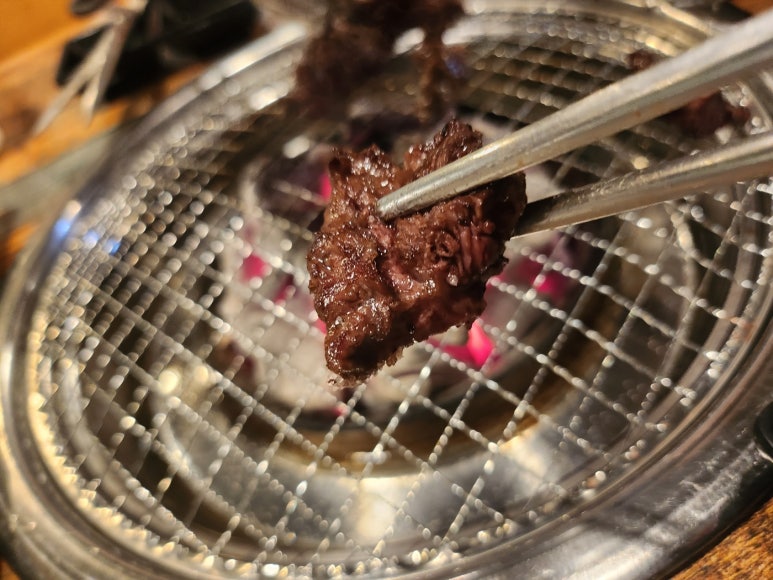 [신사동 한우 맛집] 신비갈비살 - 가성비 최고의 가로수길 한우 갈비살 현주엽 맛집. 주차 가능. 관련 이미지 20