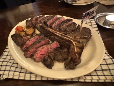 [가로수길 맛집] 록키 신사점 - 티본 스테이크 포터하우스 맛집. 새우크림 파스타도 먹어봄. 관련 이미지 1