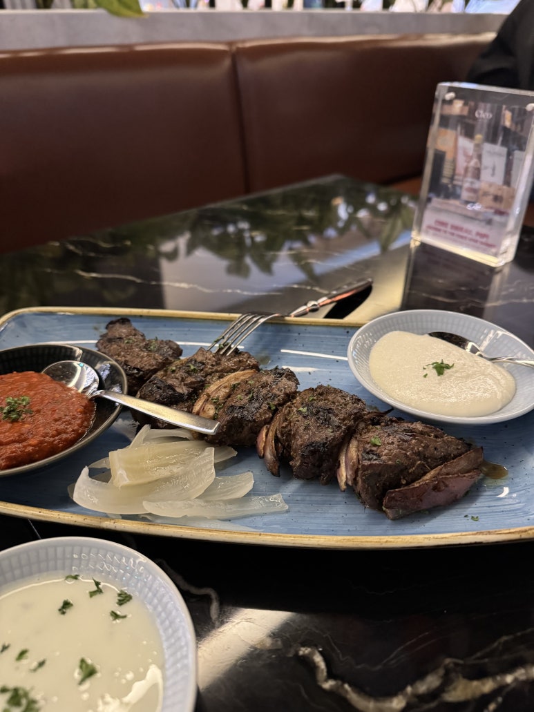 [몬드리안서울이태원] 클레오 - 지중해 음식 원탑 맛집. 양고기 피자와 비프 케밥. 아코르 멤버십 할인. 발렛 가능. 관련 이미지 12