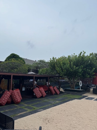 세인트레지스 발리 - 플래티넘 풀빌라 스위트 업그레이드 후기. 신혼여행 호텔 추천. 프라이빗 해변, 라군, 밤공연, 조식, 디너. 관련 이미지 55