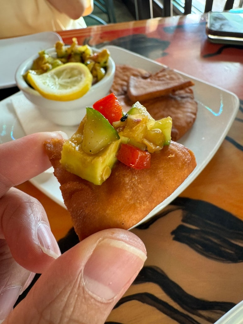 [괌 햄버거 맛집 완전정복] - 스택스버거, 모사스버거, 제프버거. 현지인 추천 내돈내산 간단비교. 관련 이미지 17