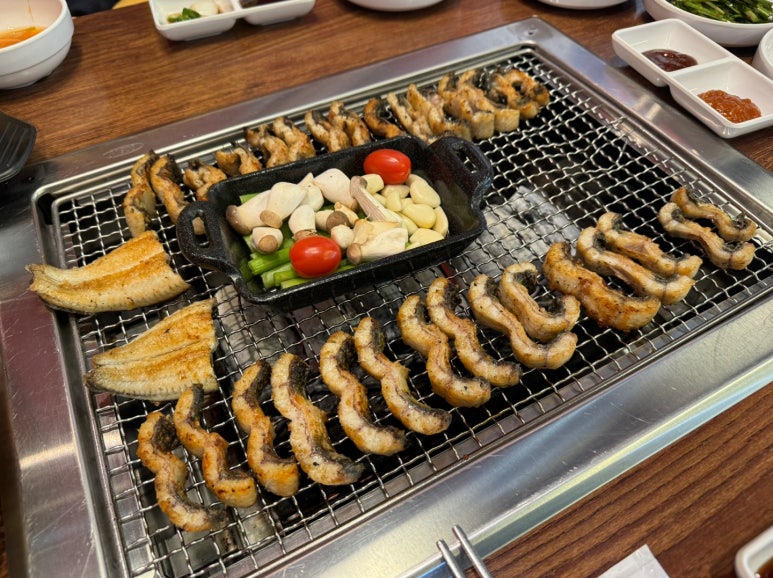 [발산역 맛집] 올바른장어 - 모두 구워주는 갓성비 등촌동 국내산 민물장어(햇장어)에 진심인 맛집. 관련 이미지 1