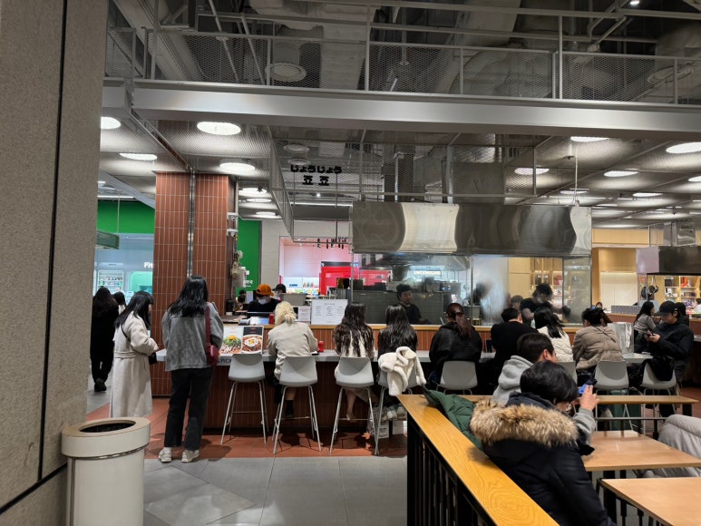 [더현대서울 맛집] 죠죠 - 오코노미야끼, 야끼소바 맛집. 명란교자까지 죠죠2인메뉴 솔직 후기. 관련 이미지 3