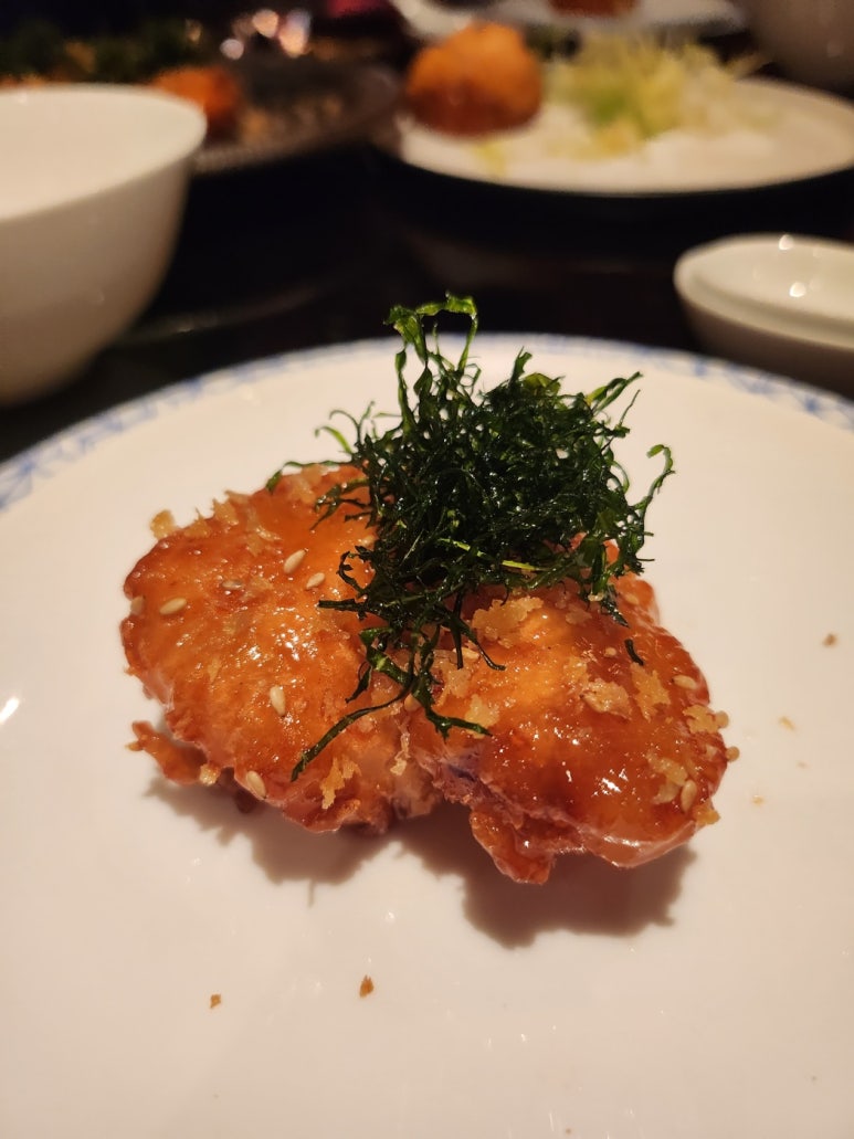 [레스케이프] 팔레드 신 - 미쉐린 명동 맛집. 칠리새우, 멘보샤, 냉짬뽕~ 홍연과 비교해보기! 조선호텔 플래티넘 멤버십. 발렛파킹. 상품권결제팁. 관련 이미지 23