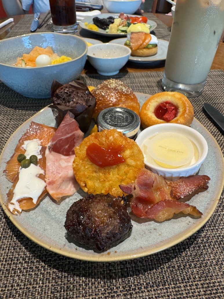 파크하얏트 부산 - 조식 , 파티세리 그리고 야식 후기. (Feat. 해피아워 꿀팁) 관련 이미지 1