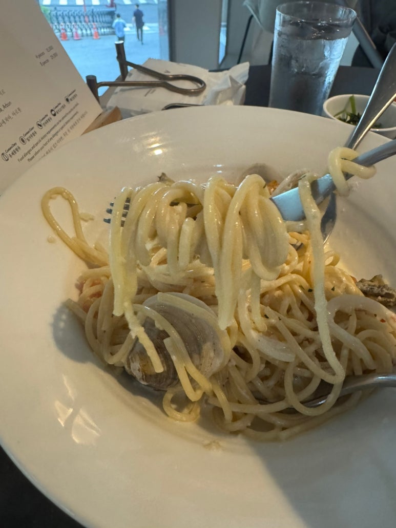 [안다즈 서울 맛집] 조각보 - 스파게티와 갈비찜 그리고 망고빙수 내돈내산 후기. 현아플 비마게 그리고 신한카드 더베스트+ 로 반값에 아기의자와 호텔 발렛 나들이! 관련 이미지 18