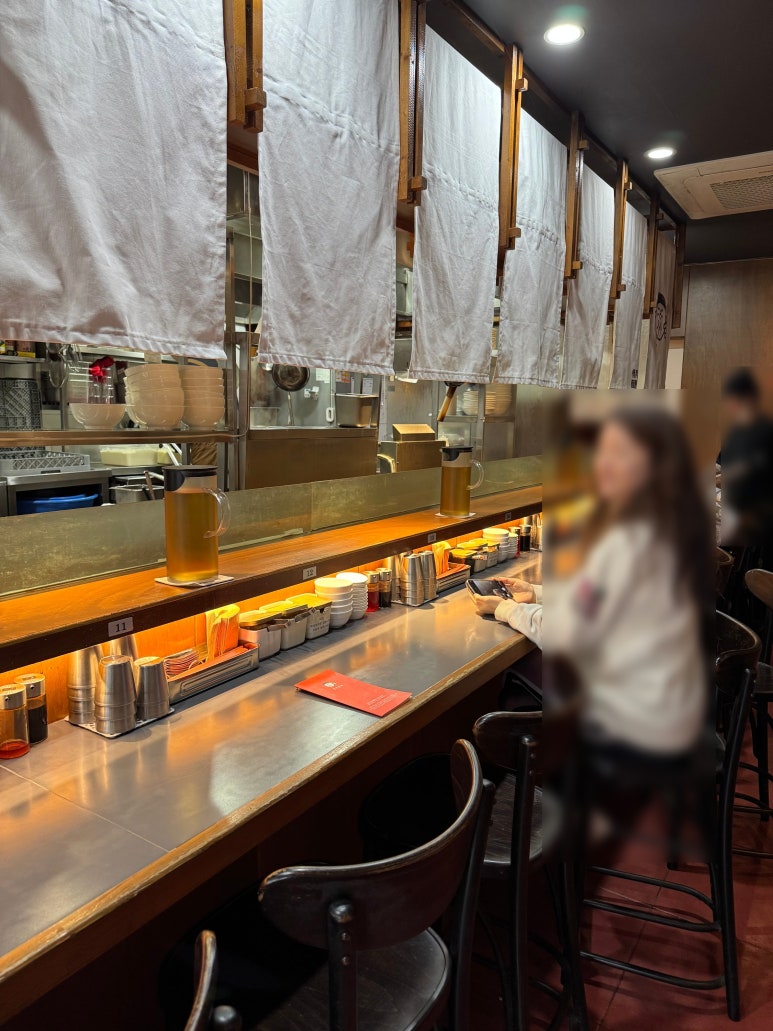 [신촌 맛집] 정육면체 신촌점 - 미쉐린 가이드 홍탕 우육면, 깨부수면, 유린기 내돈내산 솔직후기. 관련 이미지 6