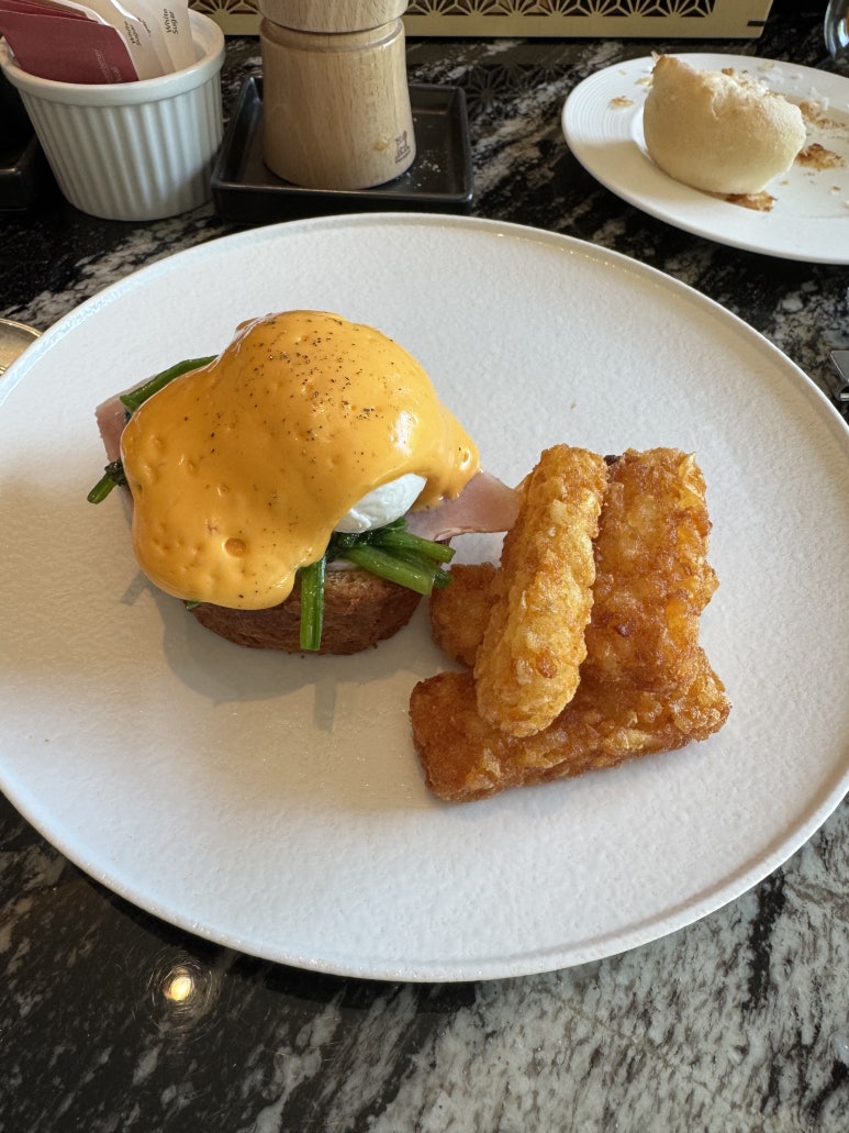 리츠칼튼 교토 - 조식, 피에르 에르메 마카롱과 조각케이크. 룸서비스, BAR 까지 먹거리 후기. 관련 이미지 25